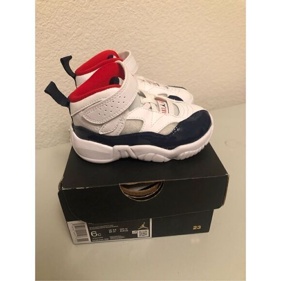 Jordan Jumpman Two Trey Little Kids Shoes Size 6C - Picture 2 of 7